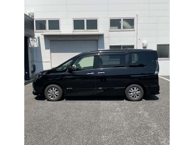 セレナ1.2 e-POWER ハイウェイスターV