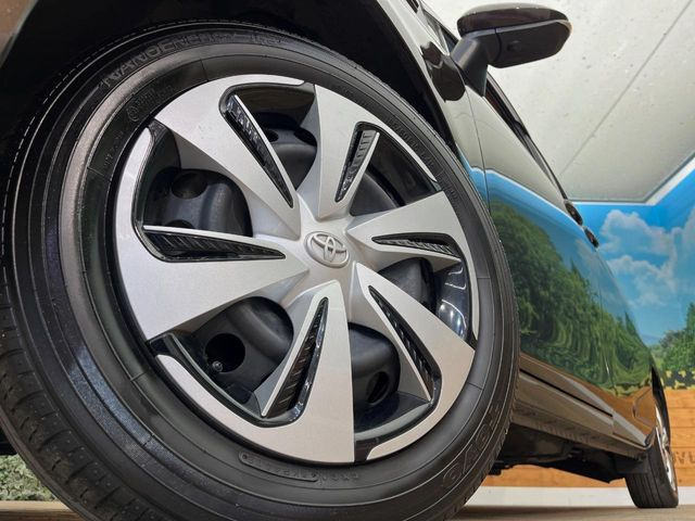 �y����15�C���`�A���~�z�C�[���z�O�ςɃ}�b�`���������A���~�z�C�[���𑕒����Ă���܂��B�e��ЊO�A���~�z�C�[����A�X�^�b�h���X�^�C�����戵�����Ă���܂��B���񂲑��k����������