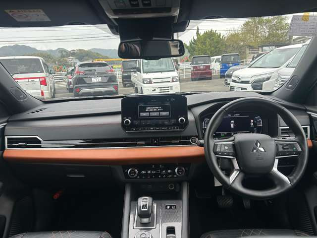 アウトランダーPHEV 2.4 P 4WD