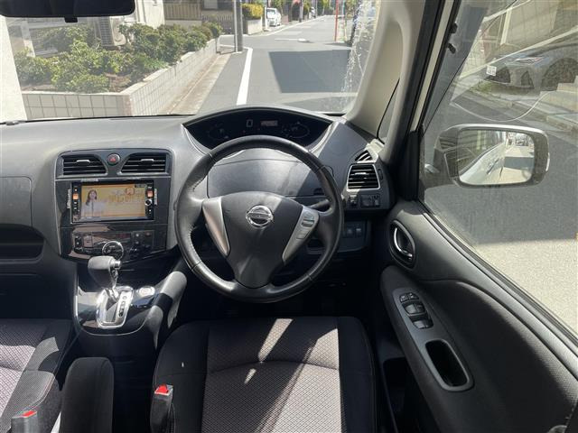 セレナ2.0 ハイウェイスター S-HYBRID