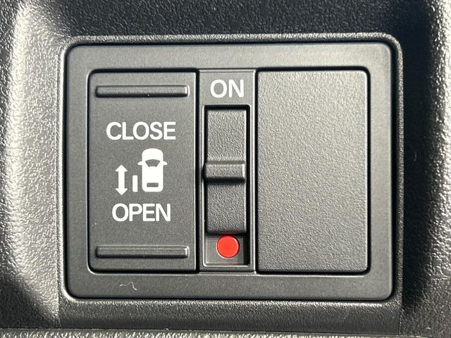 �y�p���[�X���C�h�h�A�z�X�}�[�g�L�[��^�]�Ȃ̃X�C�b�`�ŃX���C�h�h�A�̊J���\���d��������͂����ăh�A���J����K�v�������A���������q�l�ł��A�d���ו��������Ă��鎞�����N�ɊJ���߂ł��܂���