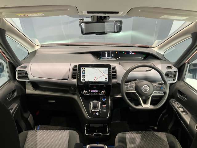 セレナ1.2 e-POWER ハイウェイスターV