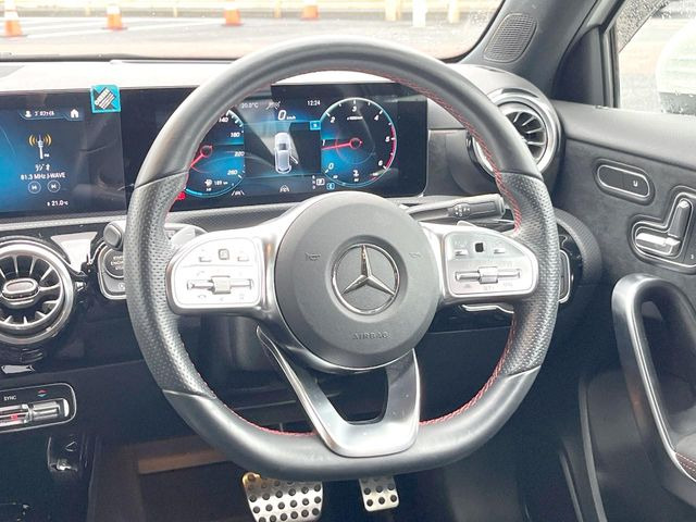 ���n���h�����̃X�������Ȃ��A���ꂢ�ȏ�Ԃ��ێ����Ă���܂��B�e�X�C�b�`���̓�����m�F�ς݂ł��B