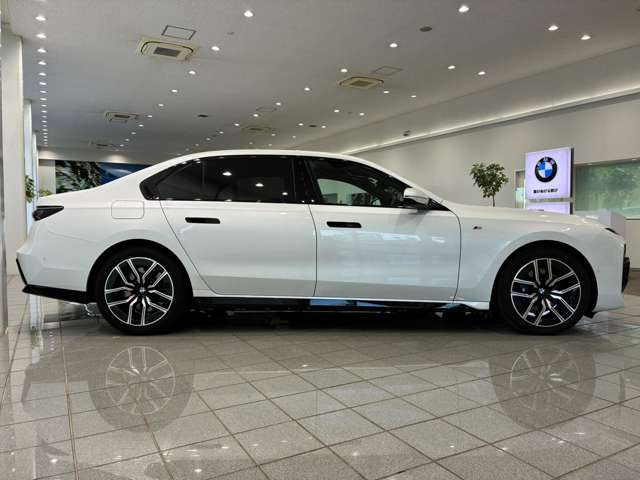 7シリーズ740d xドライブ Mスポーツ 4WD