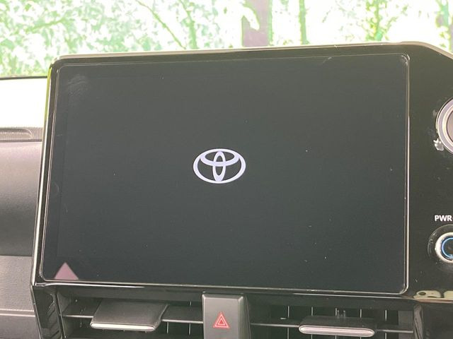 �y10.5�C���` �f�B�X�v���C�I�[�f�B�I�z���ʂ̃f�B�X�v���C��AppleCarPlay��AndroidAuto�����p�\�B�傫�ȉ�ʂŃX�}�z�i�r�A�v���������p���������܂���