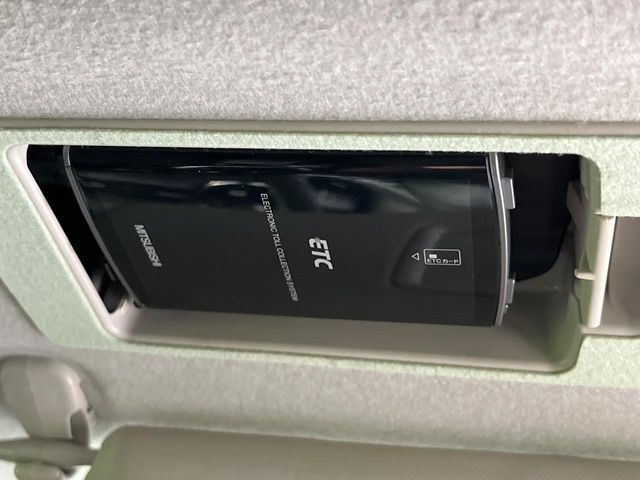 【ETC】高速道路の料金所をストレスなく通過!話題のスポットやサービスエリアに多い「スマートIC」利用時は必須のアイテムです。当店でセットアップを実施、ご納車当日からすぐにご利用いただけます!