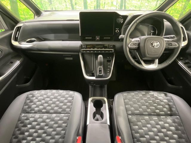 ヴォクシー1.8 ハイブリッド S-Z