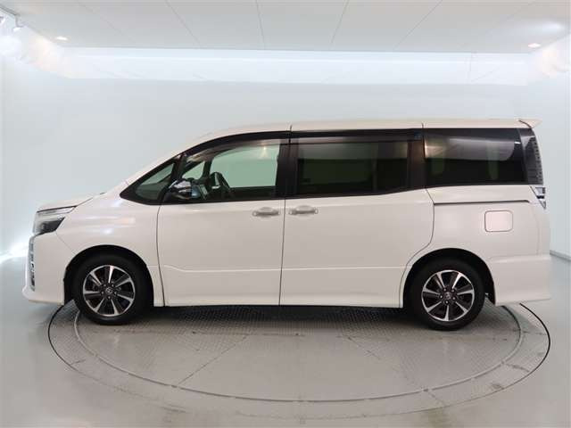 ヴォクシー2.0 ZS 煌III