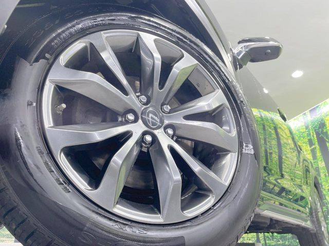 �y����18�C���`�A���~�z�C�[���z�O�ςɃ}�b�`���������A���~�z�C�[���𑕒����Ă���܂��B�e��ЊO�A���~�z�C�[����A�X�^�b�h���X�^�C�����戵�����Ă���܂��B���񂲑��k����������