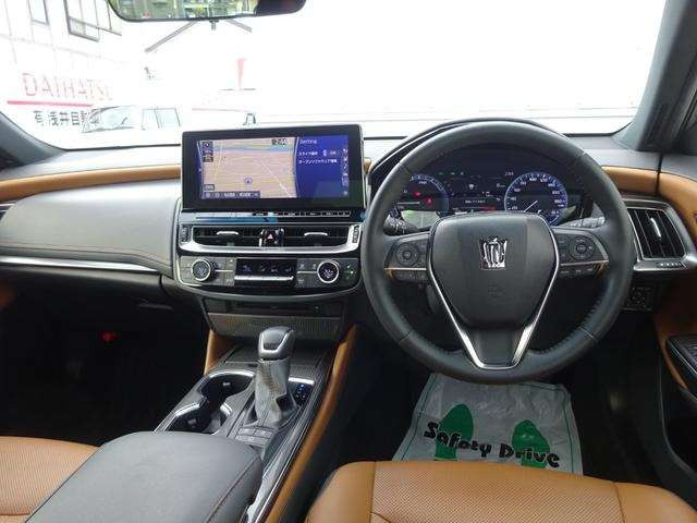 クラウンハイブリッド 2.5 G Four 4WD