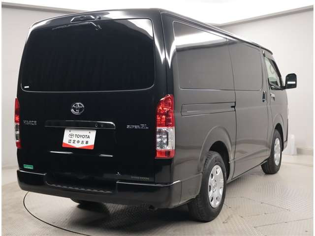 ハイエースバン