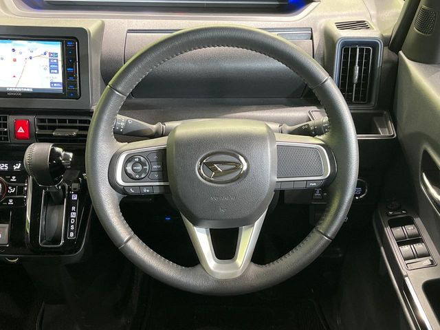 �y�����v�����X�e�A�����O�z�㎿�Ȋv���g�p���邱�ƂŁA��ɂ����������݂ƂĂ��^�]���₷���n���h���ł���