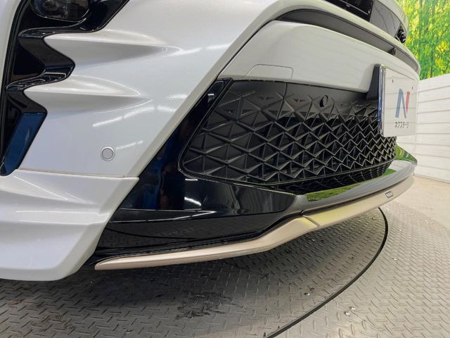 クラウンスポーツ2.5 Z E-Four 4WD