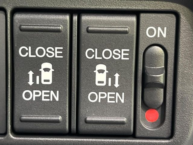 �y�����p���[�X���C�h�h�A�z�X�}�[�g�L�[��^�]�Ȃ̃X�C�b�`�Ō�ȗ����X���C�h�h�A�̊J���\���d��������͂����ăh�A���J����K�v�������A�����Ȃ��q�l�ł��ȒP�ɊJ���߂ł����K�ł���