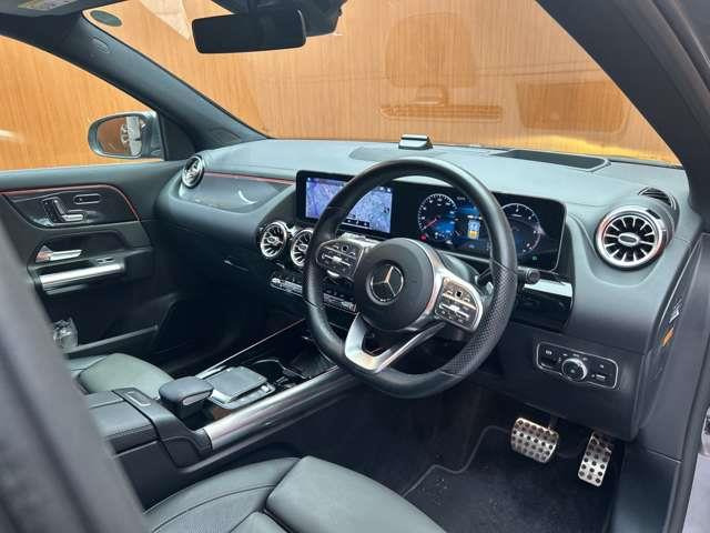 GLAクラスGLA200d 4マチック AMGライン 4WD