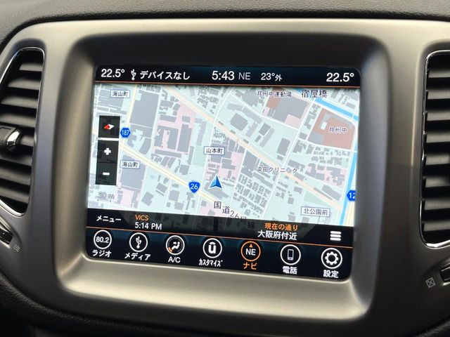 �������i�r:��̊��̂���i�r�́A����������ԓ������o���Ă���܂��B�I�[�f�B�I�@�\���[�����Ă���܂��̂ŁA�^�]�����y���߂܂���