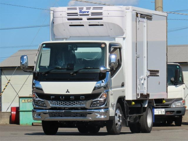 キャンター冷蔵冷凍車