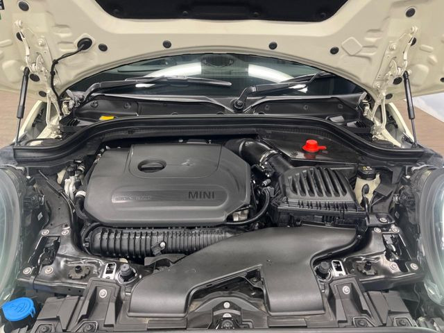 �����X�ł́A�e���[�J�[�̐�p�f�f�e�X�^�[�𓱓��B���Ǝ��i�����e�N�j�J���X�^�b�t���풓���Ă���܂��̂ŁA������̍ۂɂ����S���Ă����p���������܂��B