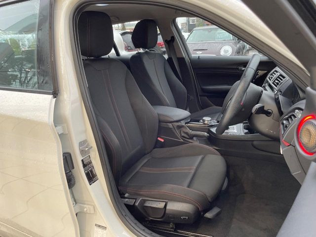 ●シートの使用感:破れ・へたりも少なく、ご覧の通りきれいな状態を維持しております。また、室内クリーニング・コーティングもご用命いただけます。