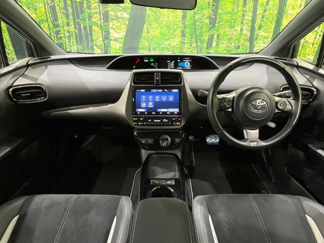 プリウスPHV1.8 S GR スポーツ