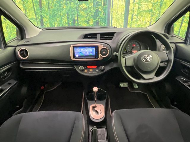 ヴィッツ1.3 F シエル