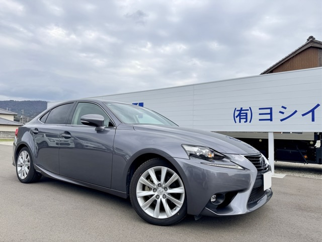 IS300h バージョンL