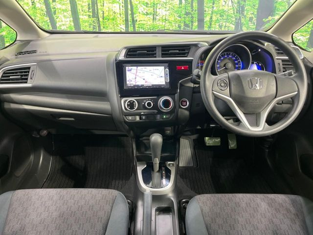 フィット1.3 13G Fパッケージ