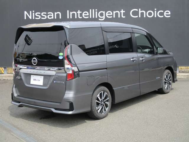 セレナ1.2 e-POWER ハイウェイスターV