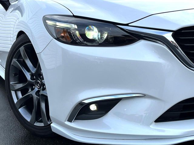 �yLED�w�b�h���C�g�z���V����ԑ��s�����ǍD�Ȏ��E���m�ۂ����S���ĉ^�]�ł��鍂�P�xLED�w�b�h���C�g�𑕔�!�_�����x�������A����d�͂��}�����Ă��܂��B