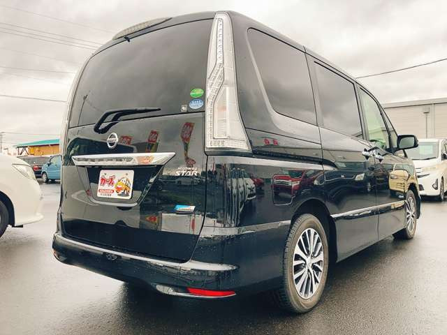 お車のご購入からオイル交換・整備・車検・任意保険・修理・鈑金何でもお任せ下さい!親切・丁寧にご対応致します♪