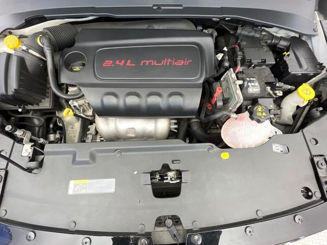 �����X�ł́A�e���[�J�[�̐�p�f�f�e�X�^�[�𓱓��B���Ǝ��i�����e�N�j�J���X�^�b�t���풓���Ă���܂��̂ŁA������̍ۂɂ����S���Ă����p���������܂��B