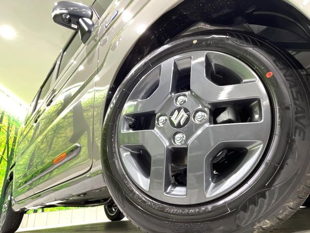 �y����14�C���`�A���~�z�C�[���z�O�ςɃ}�b�`���������A���~�z�C�[���𑕒����Ă���܂��B�e��ЊO�A���~�z�C�[����A�X�^�b�h���X�^�C�����戵�����Ă���܂��B���񂲑��k����������