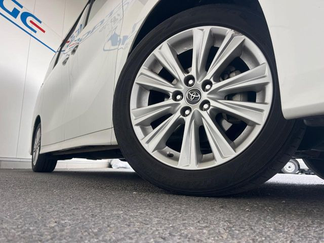 �y����18�C���`�A���~�z�C�[���z�O�ςɃ}�b�`���������A���~�z�C�[���𑕒����Ă���܂��B�e��ЊO�A���~�z�C�[����A�X�^�b�h���X�^�C�����戵�����Ă���܂��B���񂲑��k����������