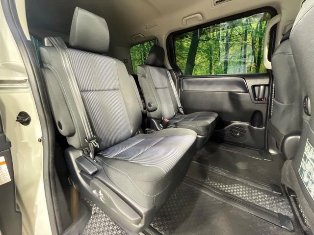 �L�X�Ƃ���2��ڃV�[�g�͋��Z���������A���S�n�����K!�F�B��Ƒ��Ƃ̂��o�����ɂ҂�����ł��B�x�r�[�V�[�g��`���C���h�V�[�g�g�p�������K�ɂ��߂�������������\���ȋ�Ԃ��m�ۂ��Ă��܂��B