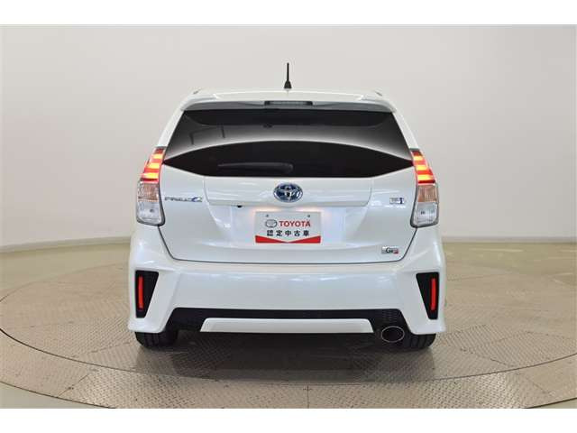 プリウスα1.8 S チューンブラックII