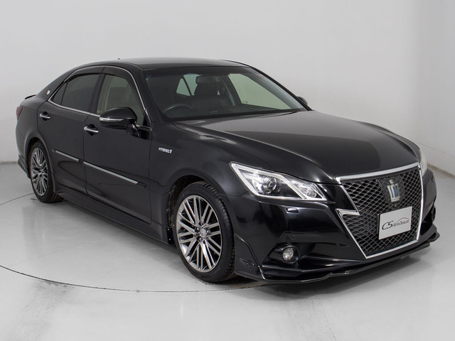 フルエアロが装着されています!お好みはいかがですか?今付いているデザイン以外にも、各ブランドのエアロを格安にてお取付け出来ます!又、エアロを外してノーマル状態にする事も出来ます!!