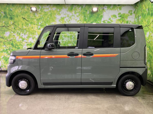 N-BOXジョイ 2トーン