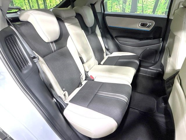 �y�n�[�t���U�[�V�[�g�z�������ƍ���S�n�𗼗������l�C�̃V�[�g���w�ʁE���ʂ̃t�@�u���b�N�f�ނ́A�ʋC���̗ǂ��⊊��ɂ����ɗD��Ă��܂��B�C���╞���ɍ��E���ꂸ���K�ɂ���肢�������܂��B