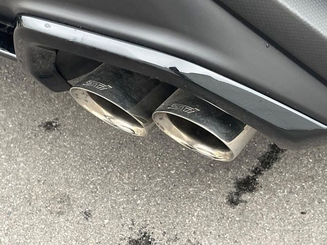 【STIマフラー】人気純正アクセサリーの1つです。ボクサーエンジン特有のサウンドをSTI純正パーツでお楽しみ下さい♪