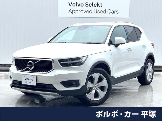 XC40B4 モメンタム
