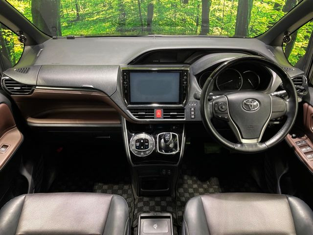 エスクァイアハイブリッド1.8 Gi