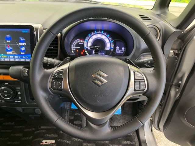 �y�f���A���J�����u���[�L�T�|�[�g�z���s���ɑO���̎ԗ�����F�����A�Փ˂������Ȏ��͌x��ƃu���[�L�ŏՓˉ���Ɣ�Q�y�����A�V�X�g�B�����S�Ƀh���C�u�����y���݂��������܂��B