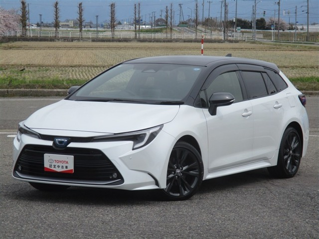 カローラツーリング1.8 ハイブリッド W×B