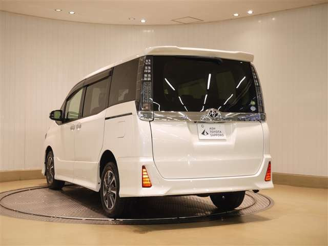 ヴォクシー2.0 ZS 煌II 4WD