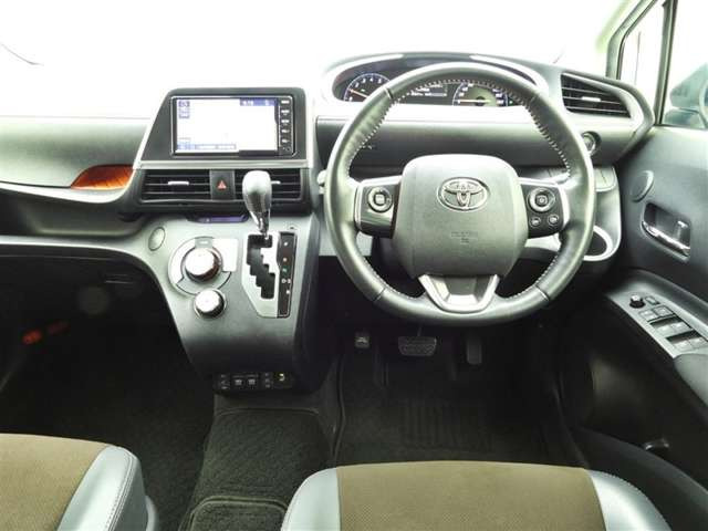 シエンタ1.5 G クエロ