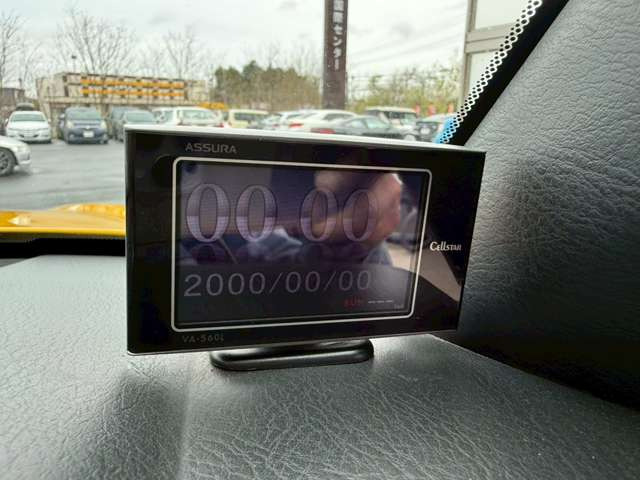 気になるお車がありましたら右の電話番号から直接お店にお問い合わせください。支払方法から車両情報、状態までなんでもご説明させて頂きます。スタッフ一同ご連絡お待ちしております。