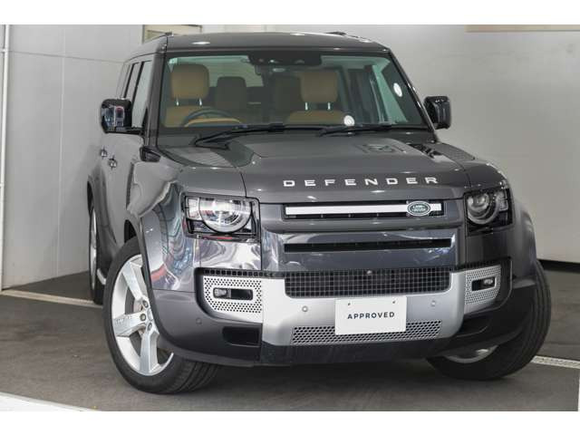 ディフェンダー130 ファースト エディション 3.0L D300 ディーゼル 4WD