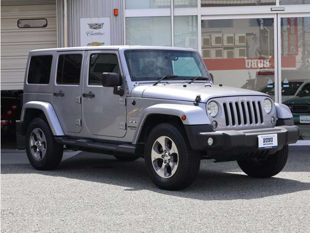 ラングラーアンリミテッド サハラ 4WD