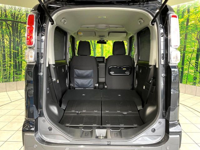 ���i�̂���������ʋ΁A���}���ɏ\���ȉ׎��X�y�[�X���m�ۂ��Ă���܂��B�Z�J���h�V�[�g��|���ƁA�傫�ȉו��̐ύڂ��\�ł���