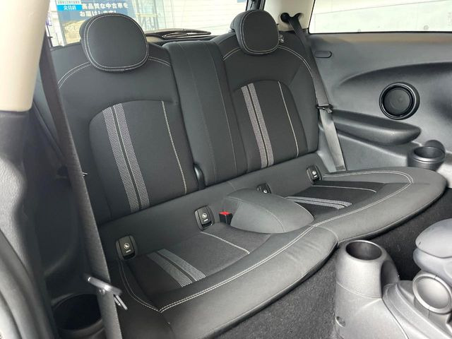 ���㕔���Ȃ��C�ɂȂ�悤�ȃL�Y�E�����ւ��蓙�A�傫�ȃ_���[�W�͂Ȃ��A�ǍD�ȏ�Ԃł��B